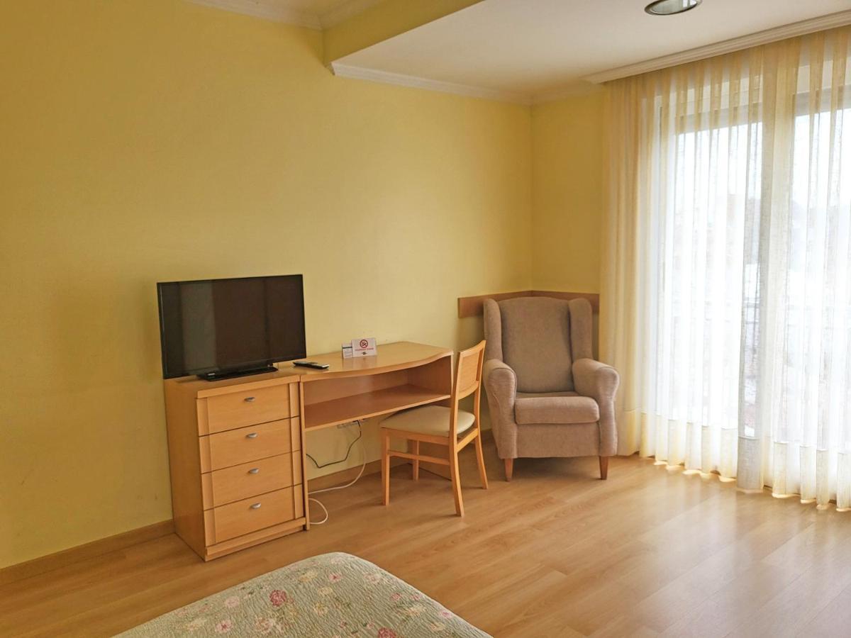 Hotel Villa Juanita O Grove Ngoại thất bức ảnh